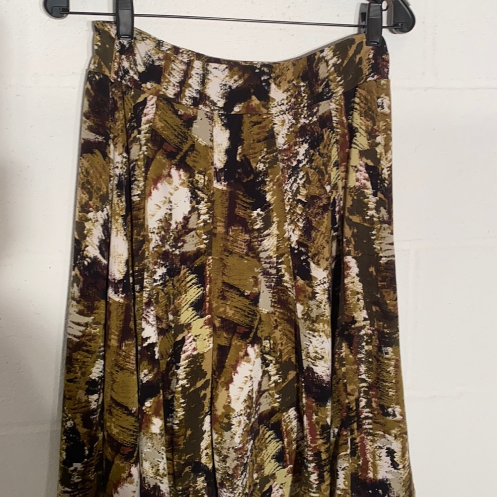 Skirt size small circle  olive brown back  EUC